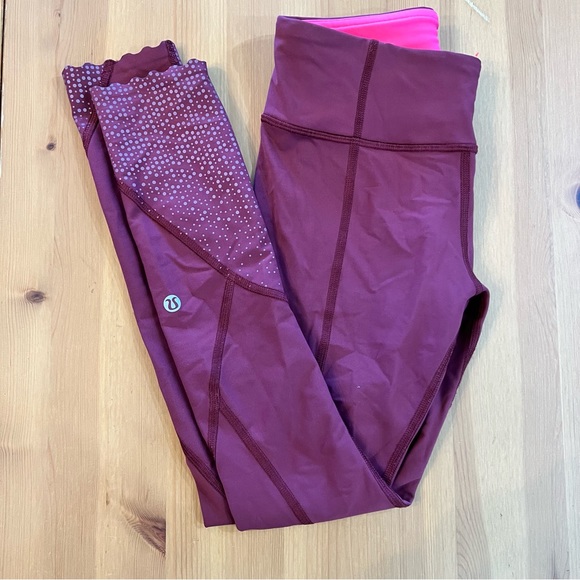 Lululemon size 2 scalloped leggings maroon - Picture 6 of 8
